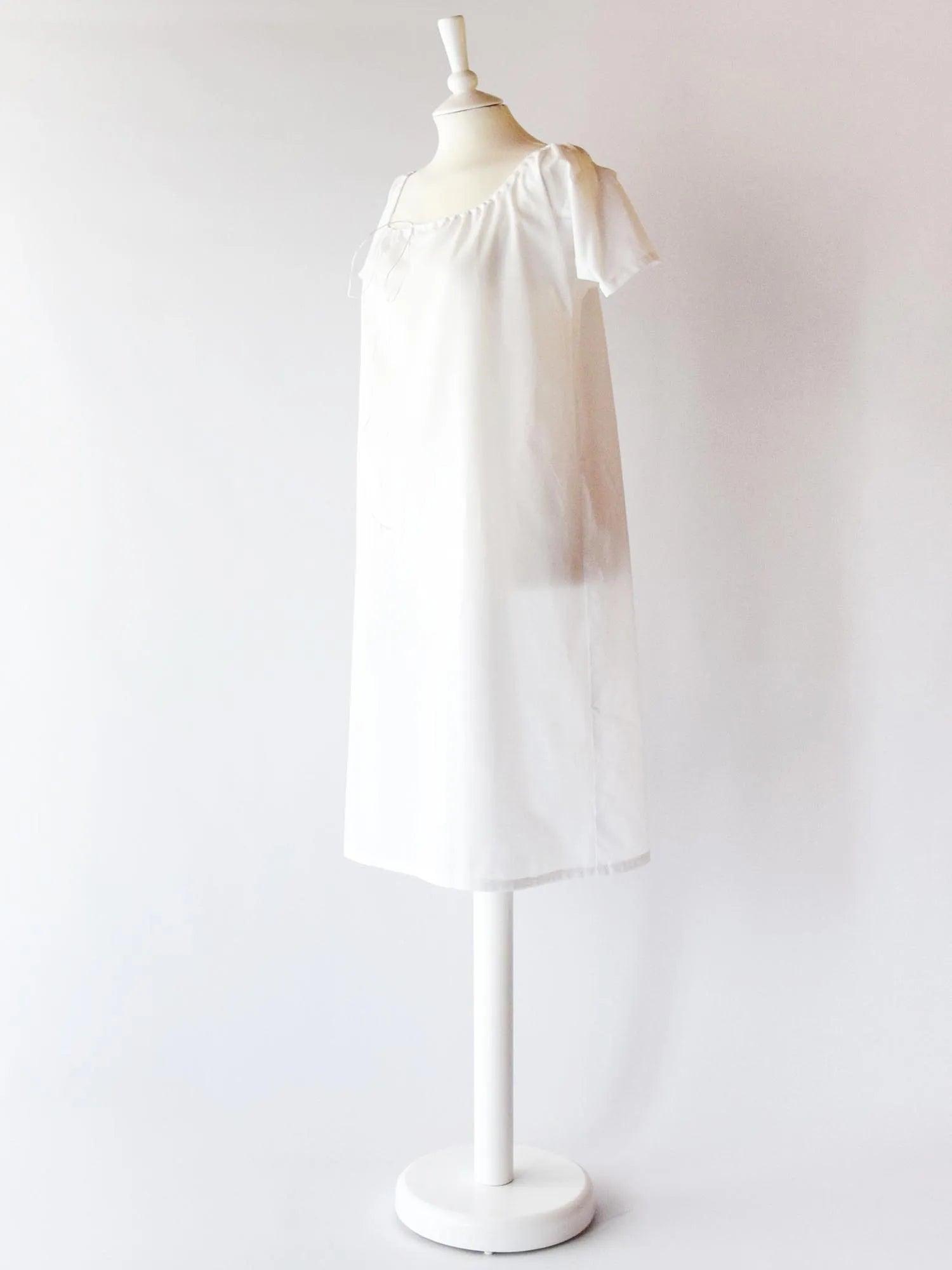 18th Century Chemise in Thin Cotton