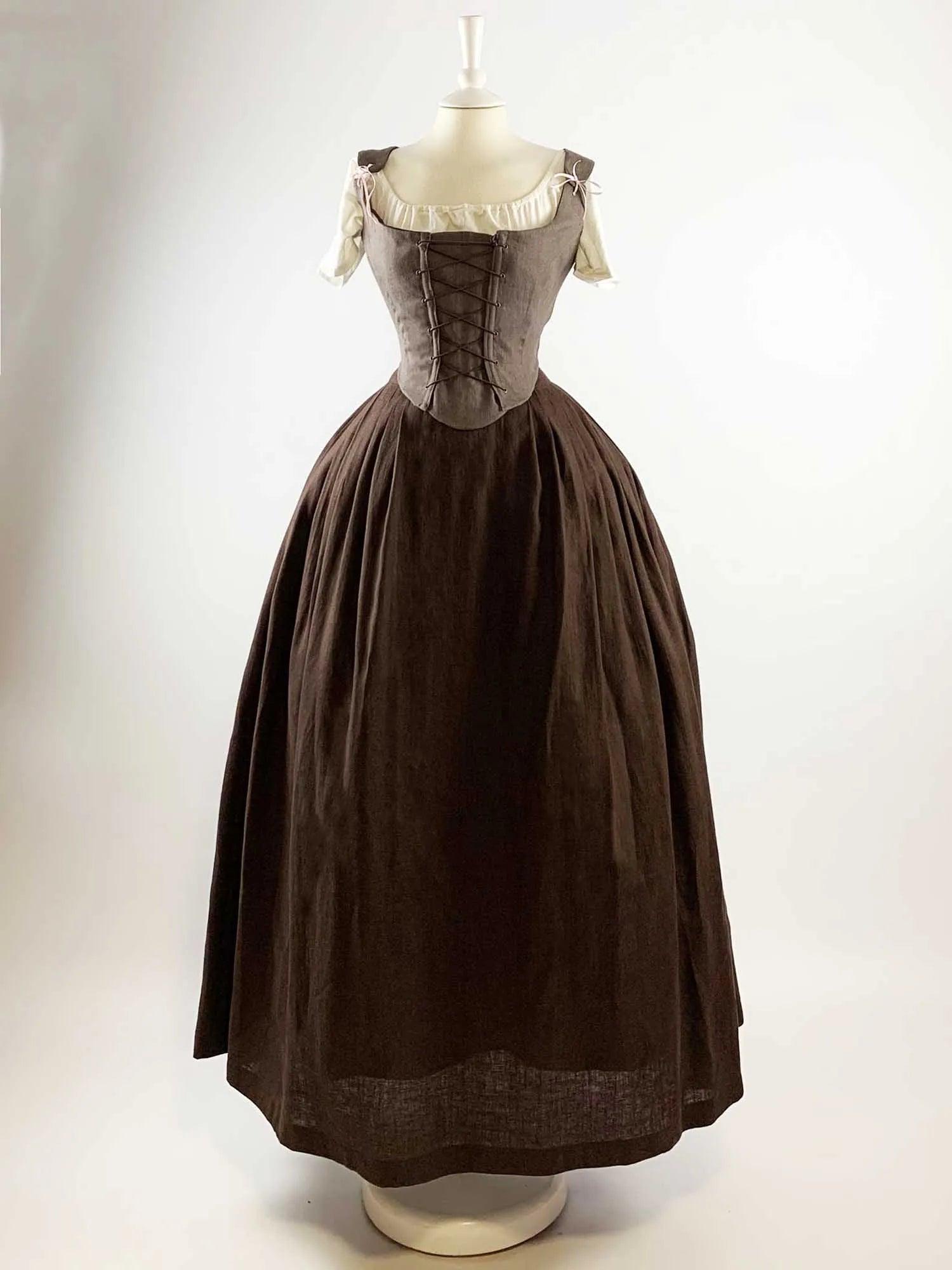 ISOLDE, Renaissance Costume in Brown Gray & Chocolate Linen - Atelier Serraspina - Costume Renaissance en Lin Marron-Gris & Chocolat