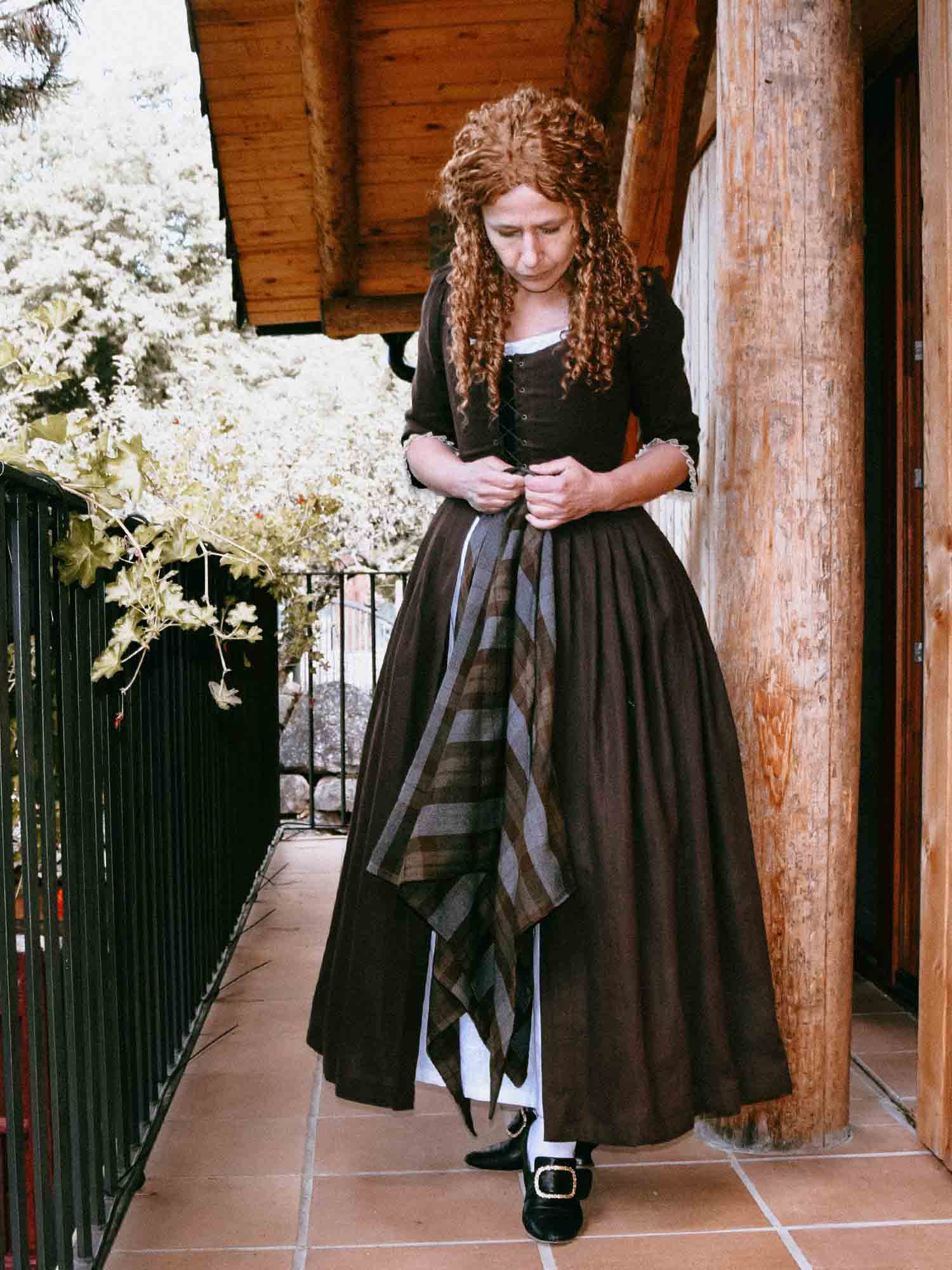 18th Century Overdress in Chocolate Linen - Atelier Serraspina Handcrafted historical costumes