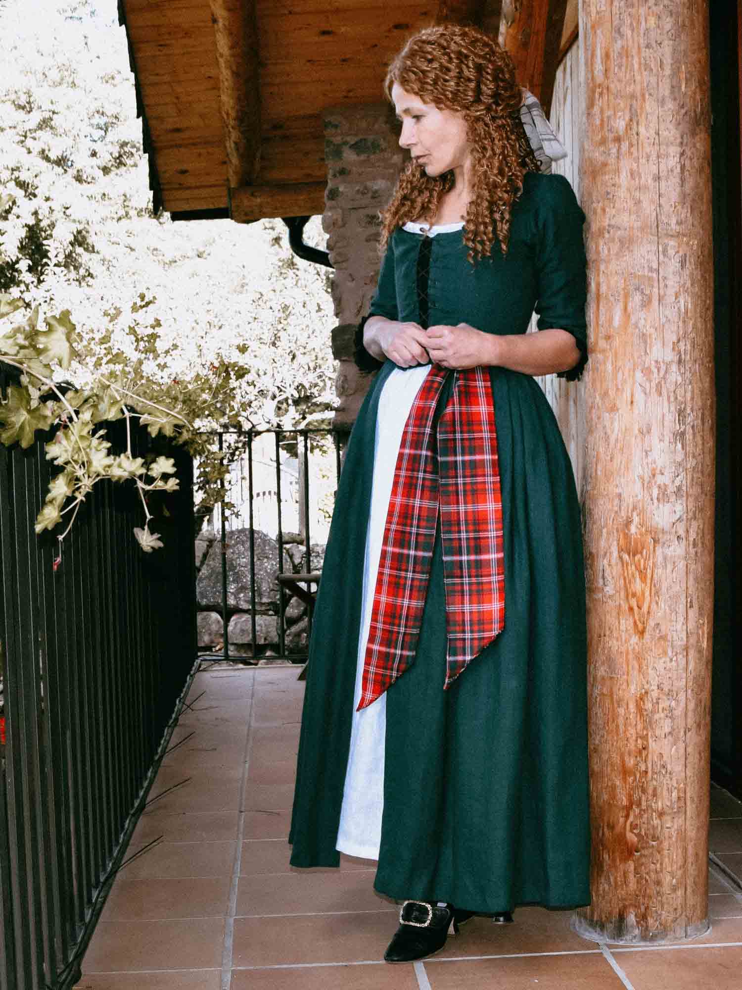18th Century Overdress in Dark Green Linen in Dark Green Linen - Atelier Serraspina