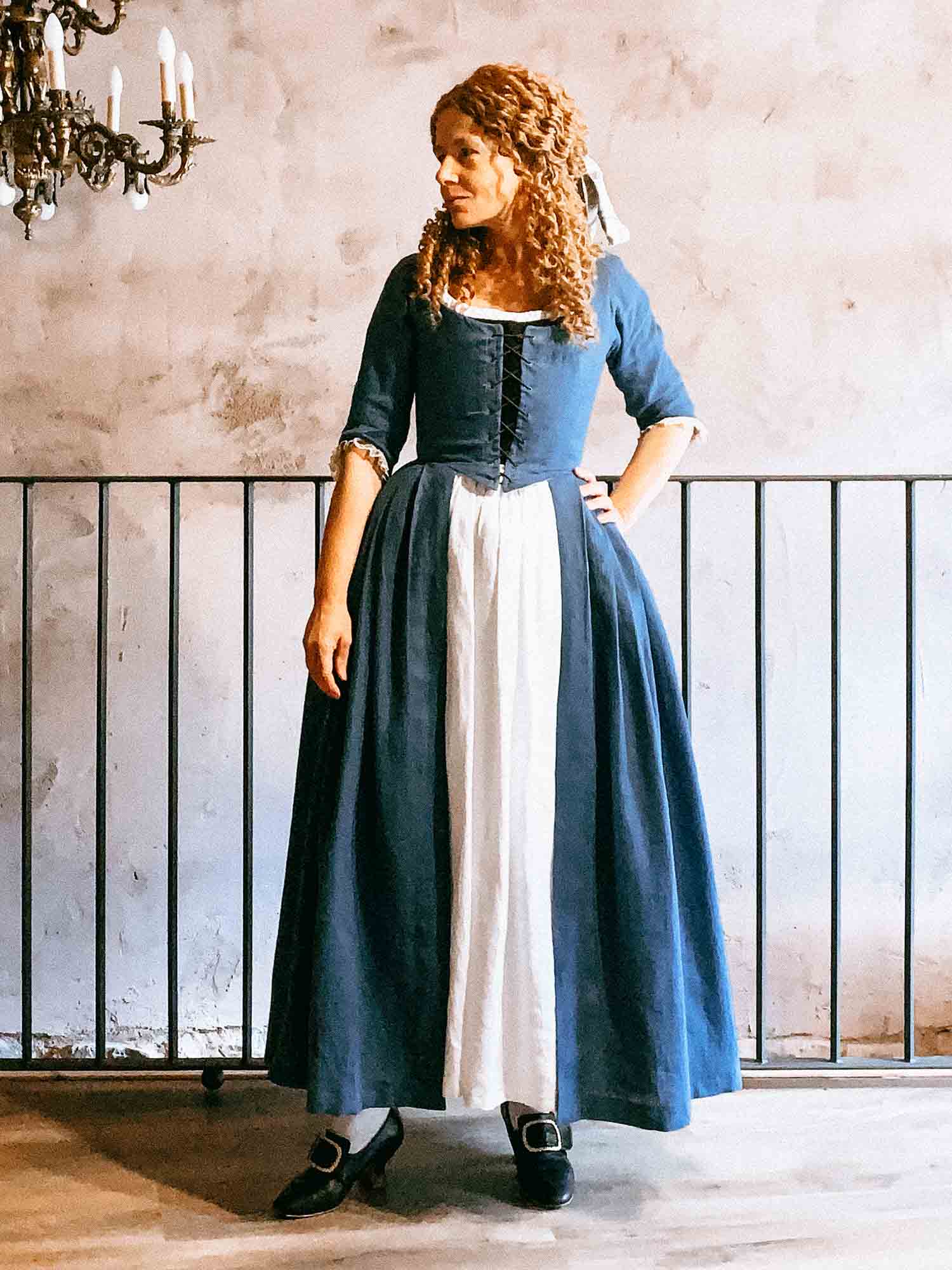 18th Century Overdress in Steel Blue Linen - Atelier Serraspina