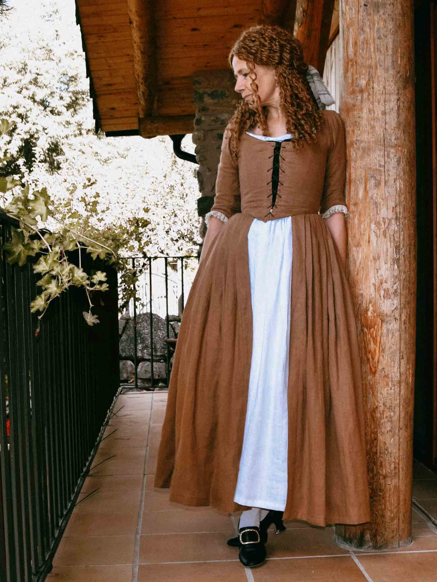 18th Century Overdress in Toffee Linen - Atelier Serraspina - Handcrafted Historical Costumes