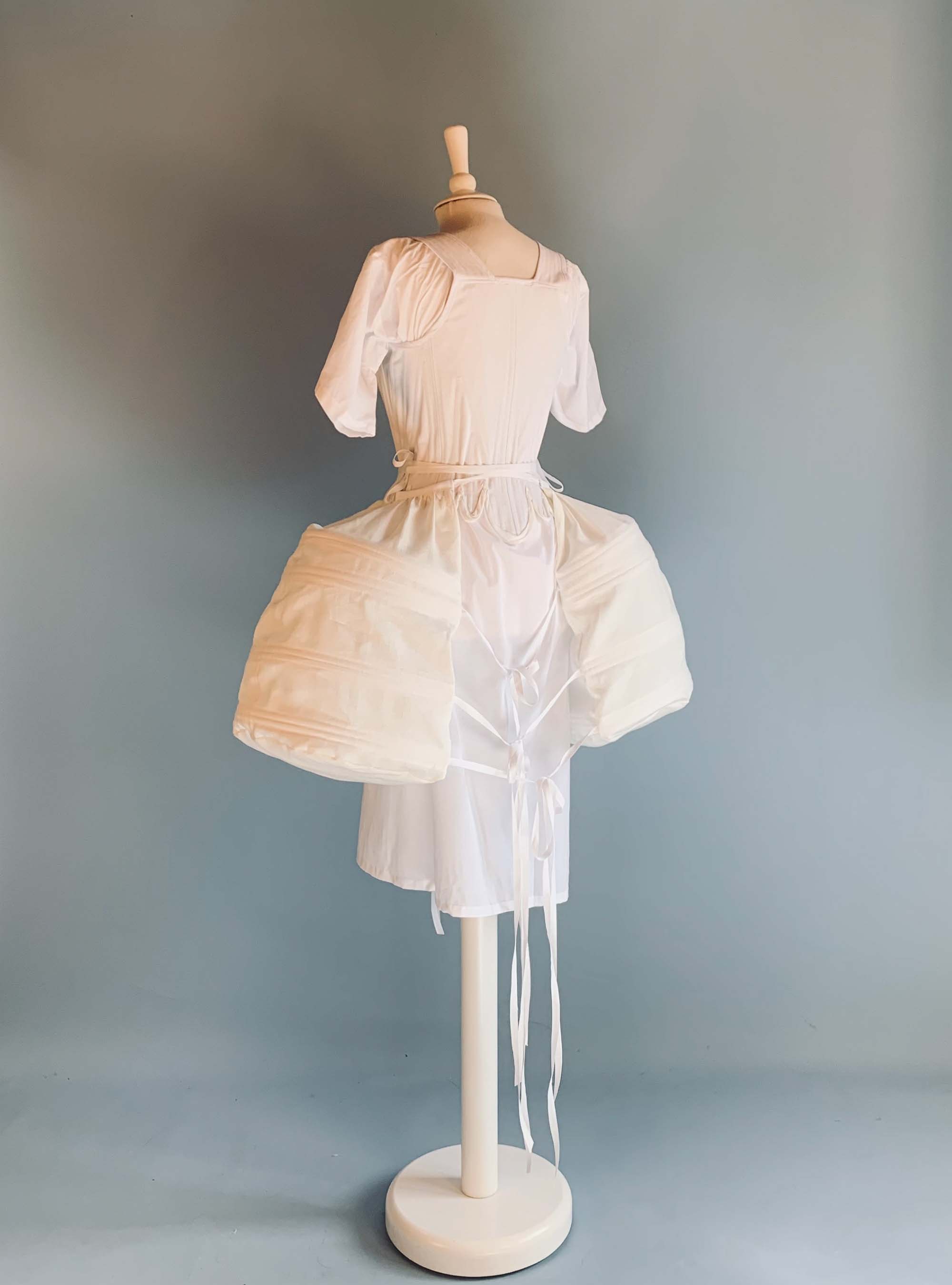 18th Century Panniers in White Linen - Atelier Serraspina Handcrafted Historical Costumes