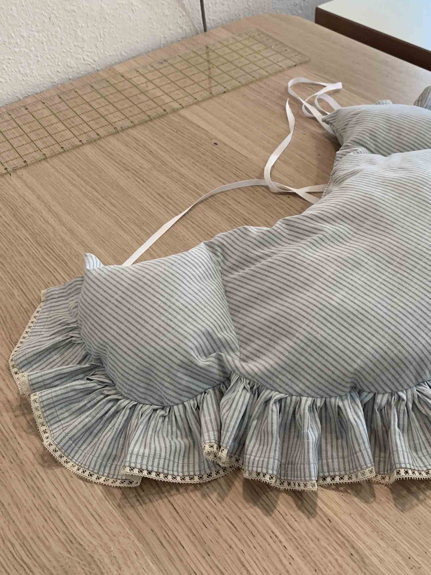 Bustle Pad in Blue Cotton with Ruffles - Atelier Serraspina