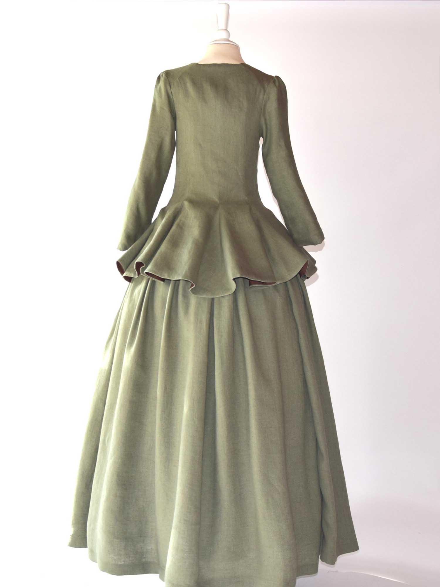 JANET, Colonial Costume in Sage Green Linen - Atelier Serraspina