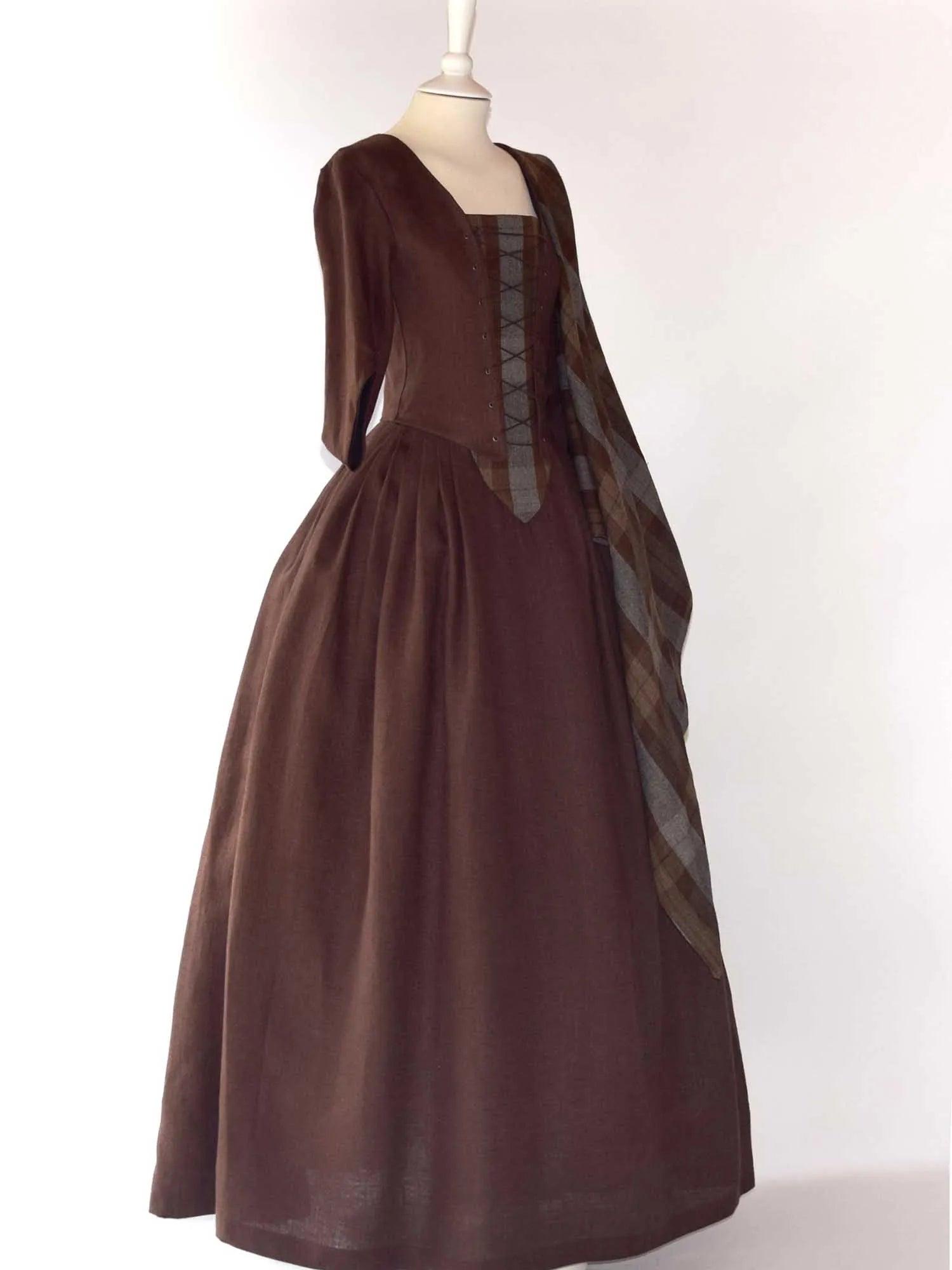 Historical Costume in Chocolate Linen & Outlander Tartan Shawl - Atelier Serraspina