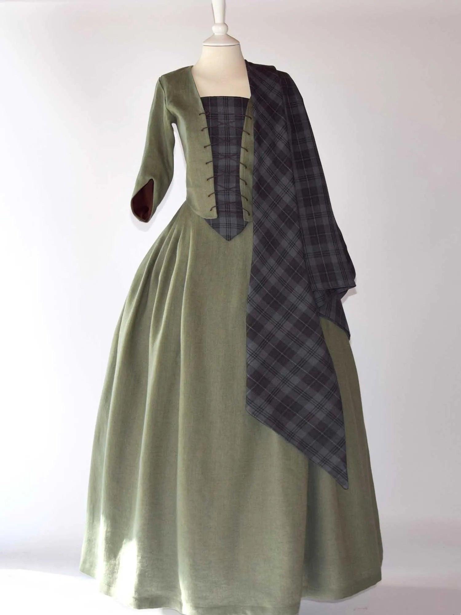 Historical Costume in Sage Green &amp; Silver Granite Tartan - Atelier Serraspina