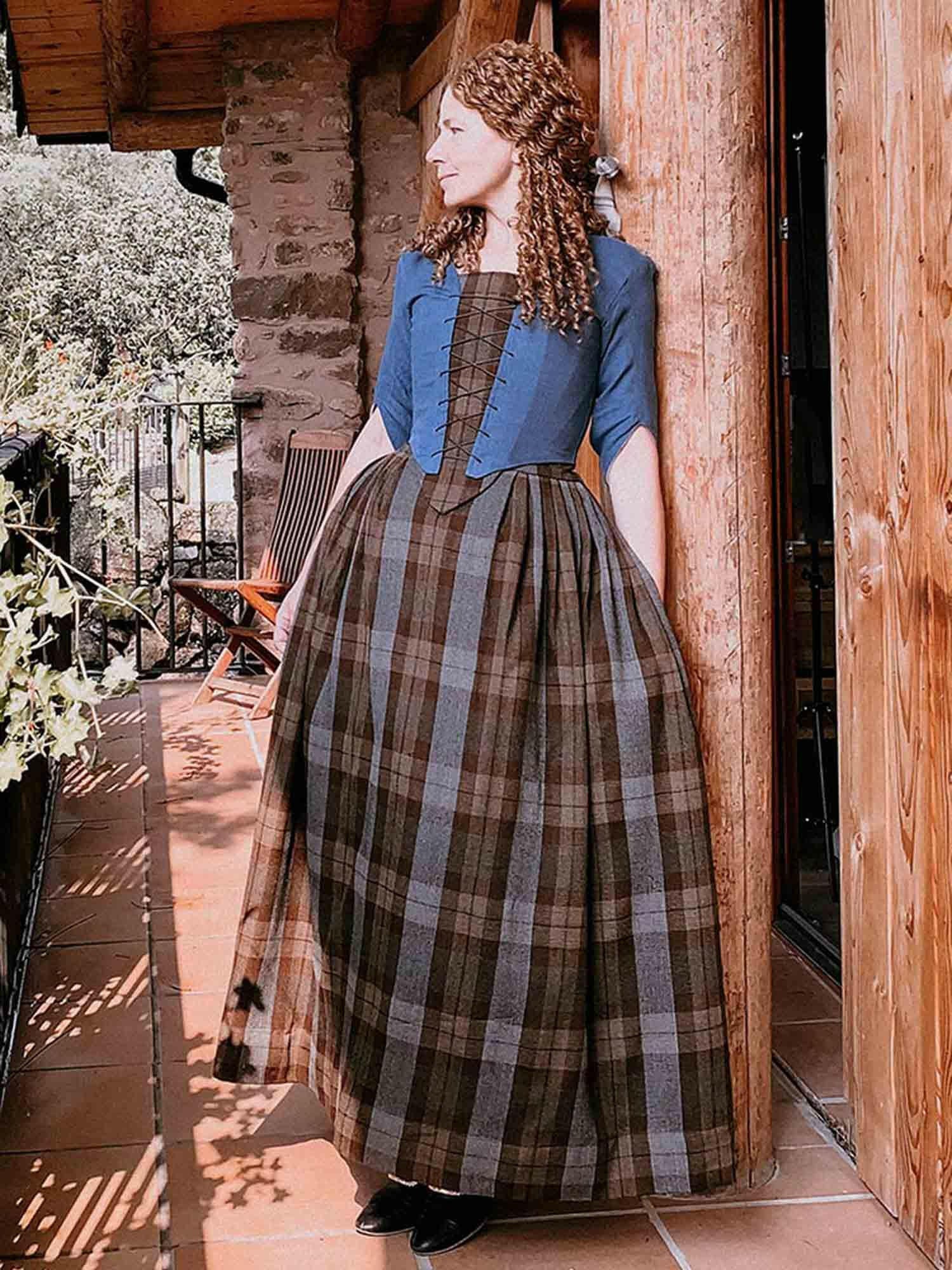 Outlander Costume in Steel Blue Linen and Outlander Tartan Skirt - Atelier Serraspina