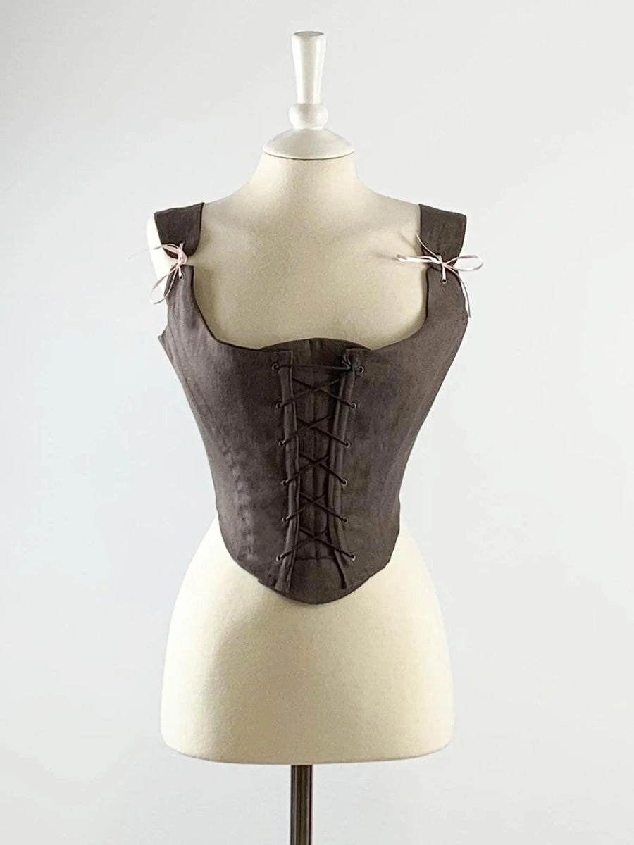 https://atelier-serraspina.com/cdn/shop/files/isolde-renaissance-corset-brown-gray-linen-5_900x.webp?v=1710063209