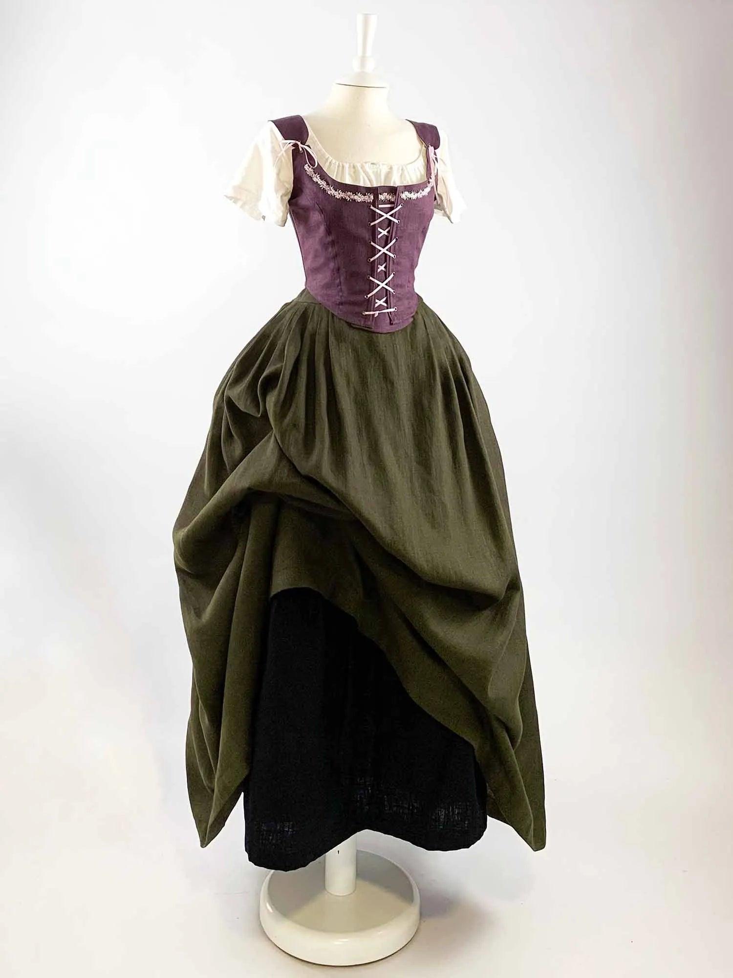 ISOLDE, Renaissance Costume in Purple &amp; Moss Green Linen - Atelier Serraspina - Costume Renaissance en Lin violet et vert mousse