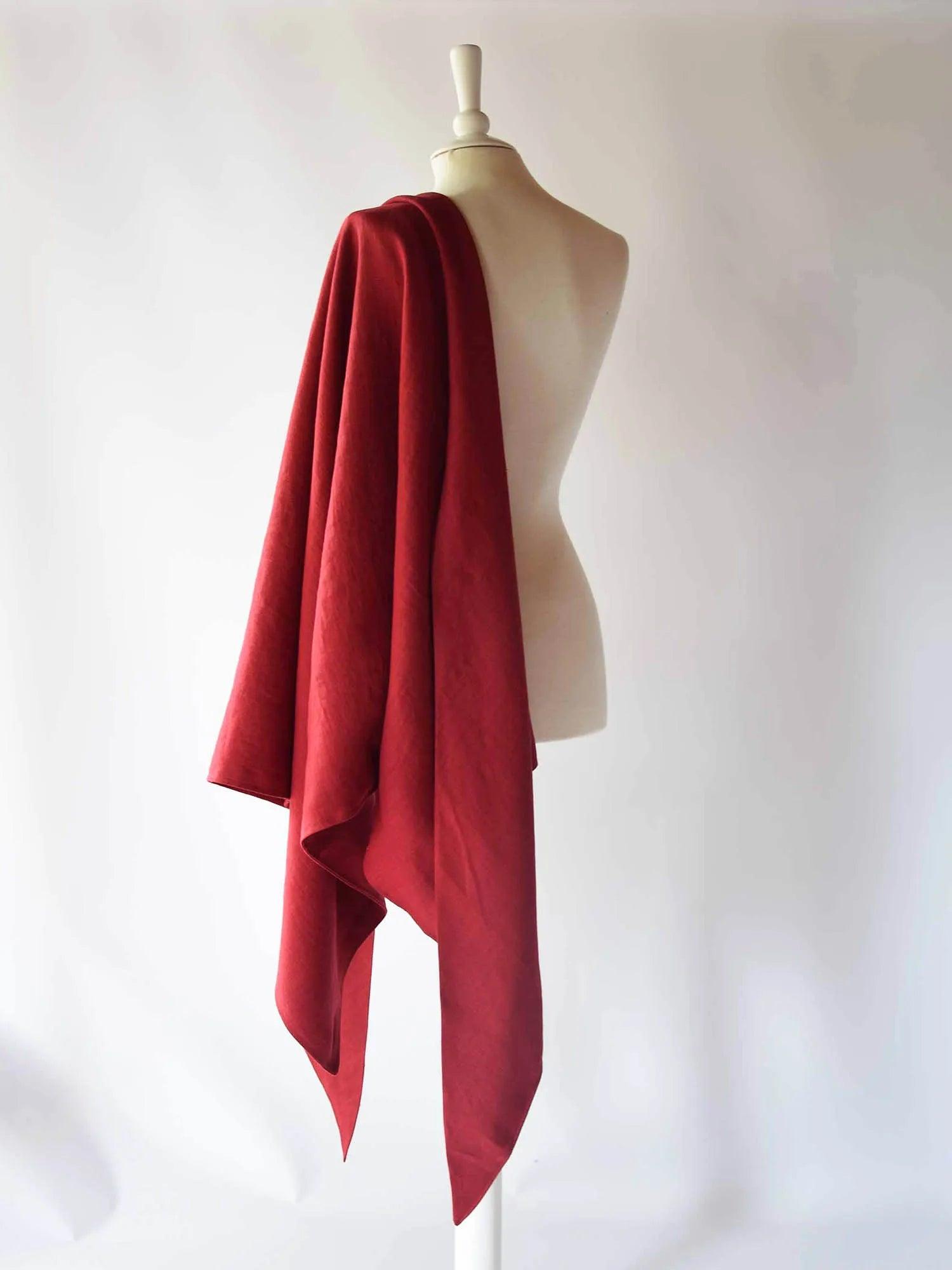 Large Linen Shawl in Cherry Red Linen - Atelier Serraspina