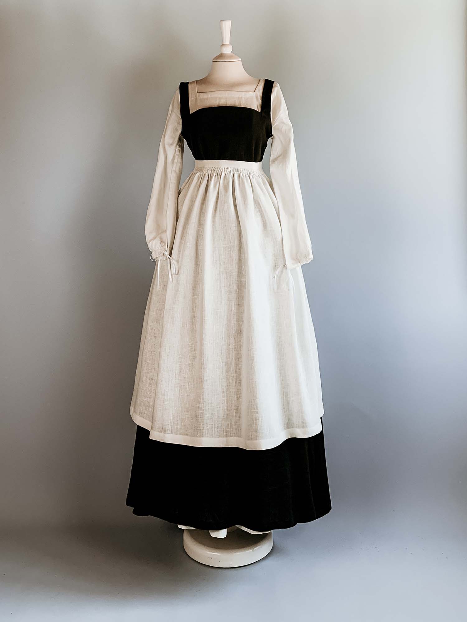 Linen Apron in White Linen - Atelier Serraspina