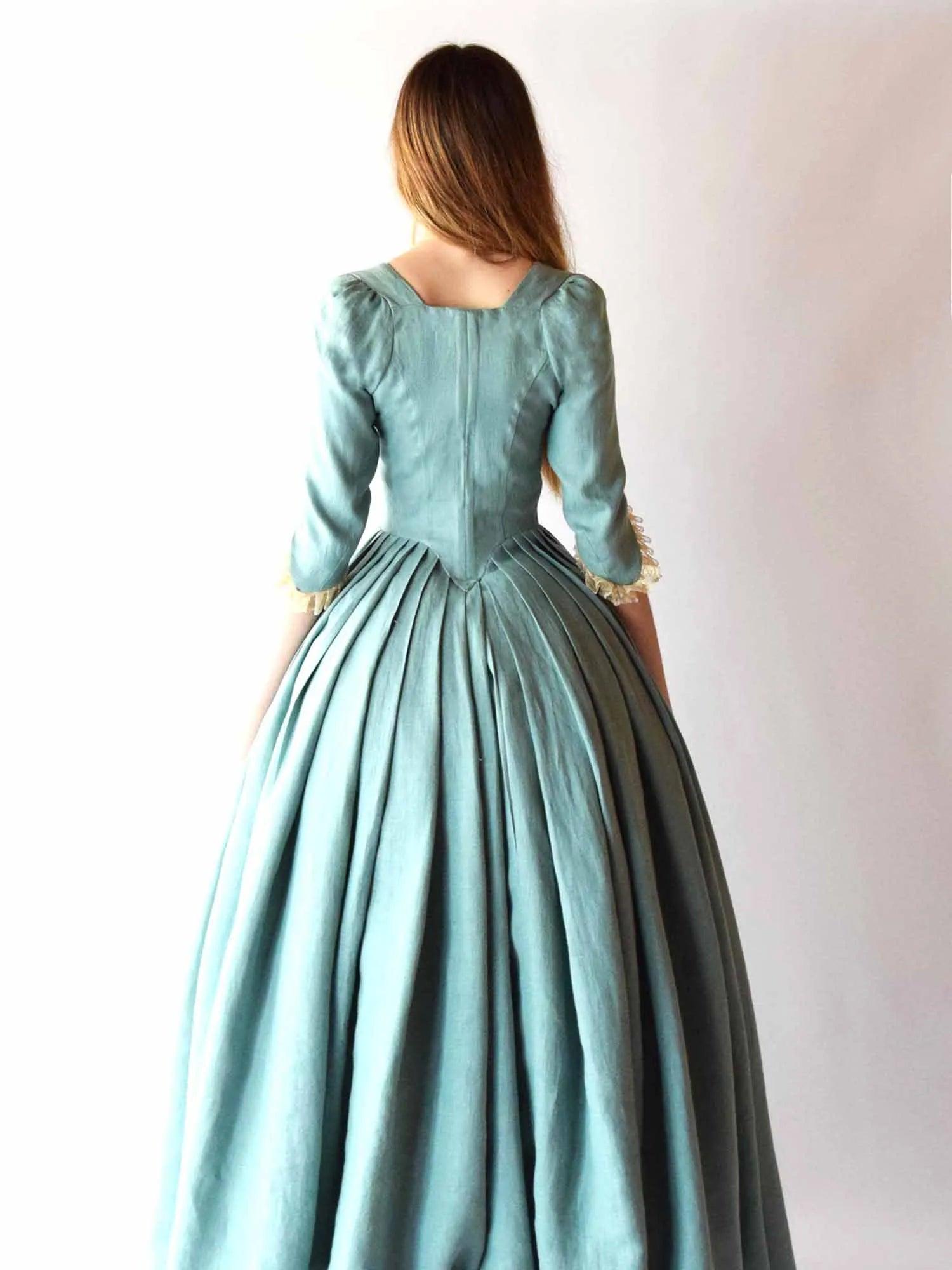 LOUISE, 18th-Century Dress in Almond Green Linen - Atelier Serraspina