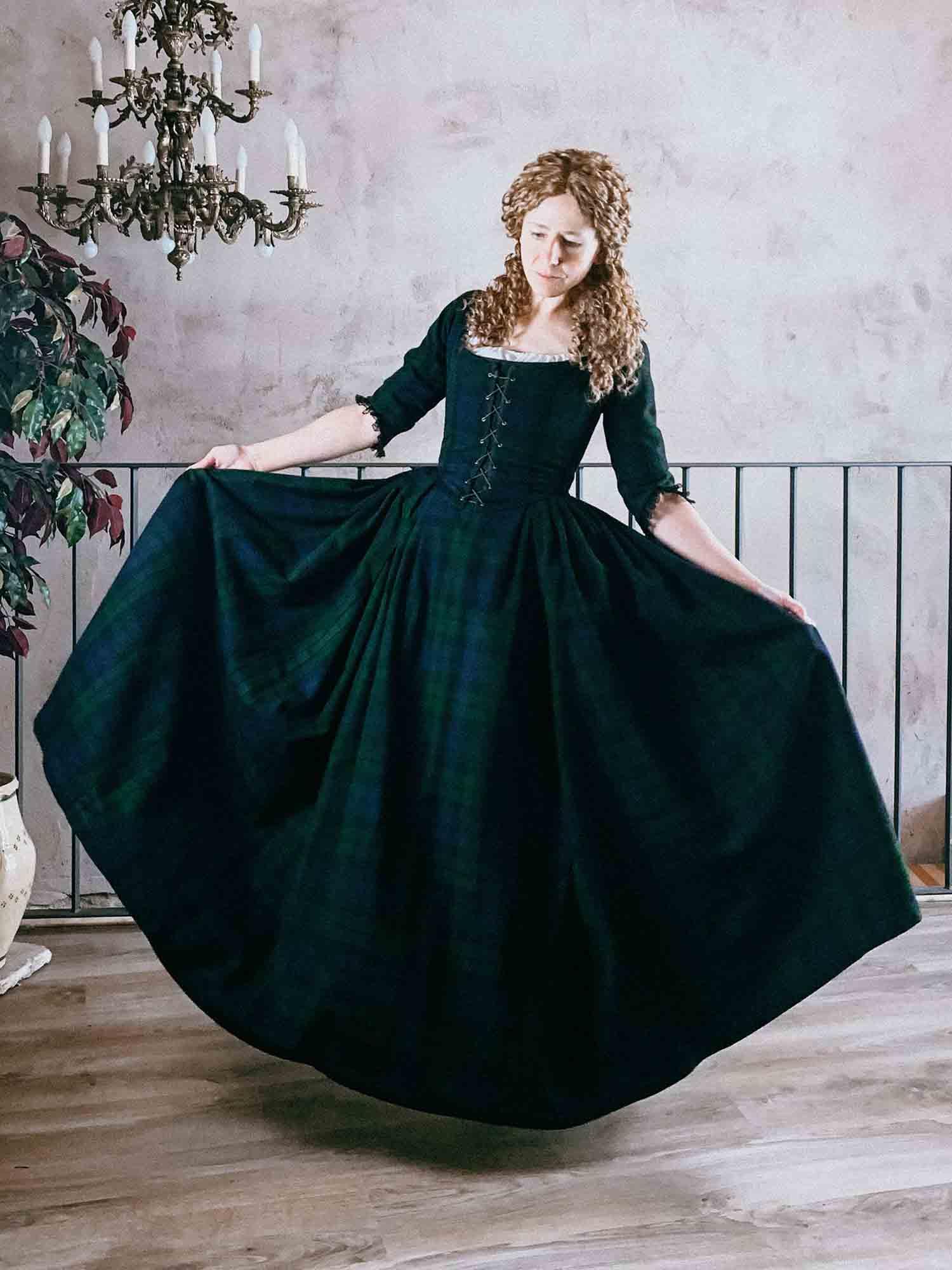 LOUISE, 18th-Century Dress In Black Watch Tartan - Atelier Serraspina