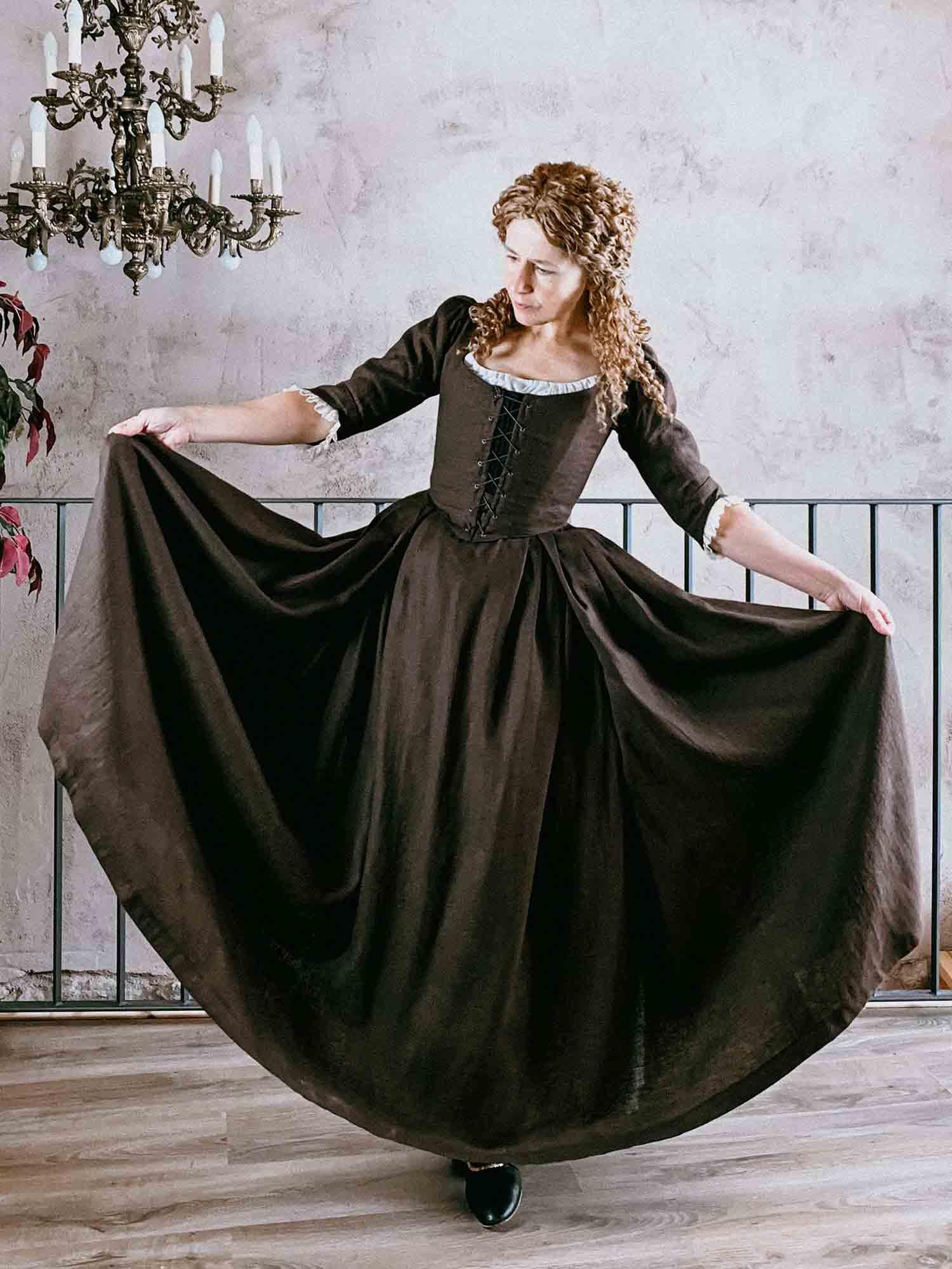 LOUISE, 18th-Century Dress In Chocolate Linen - Atelier Serraspina