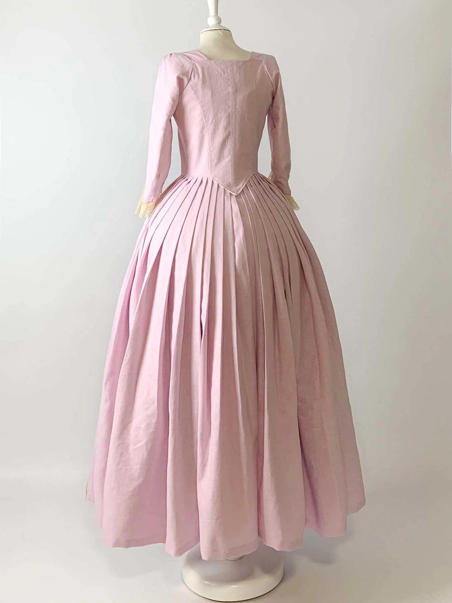 LOUISE, 18th-Century Dress In Light Pink Linen - Atelier Serraspina
