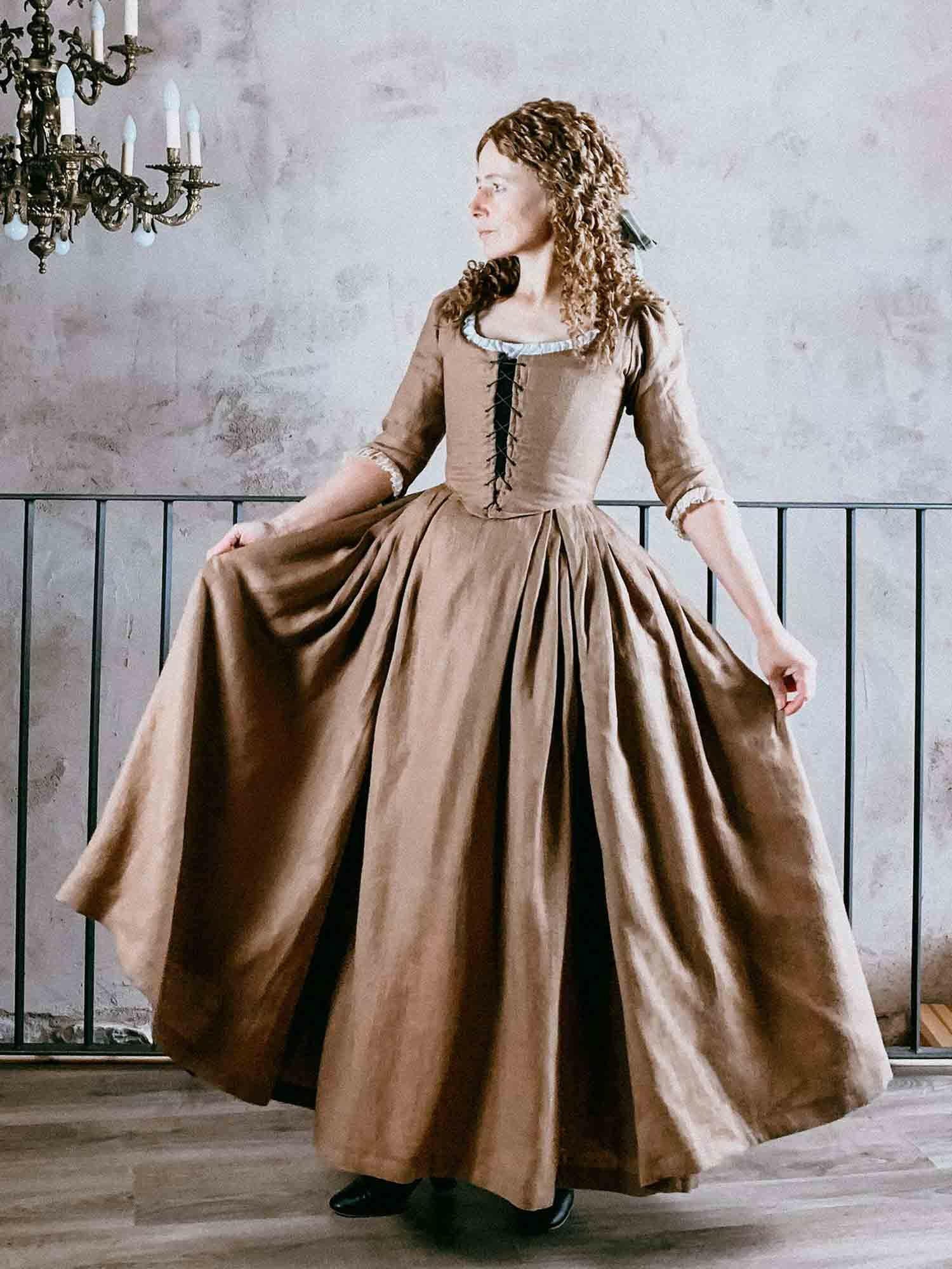 LOUISE, 18th-Century Dress in Toffee Linen - Atelier Serraspina