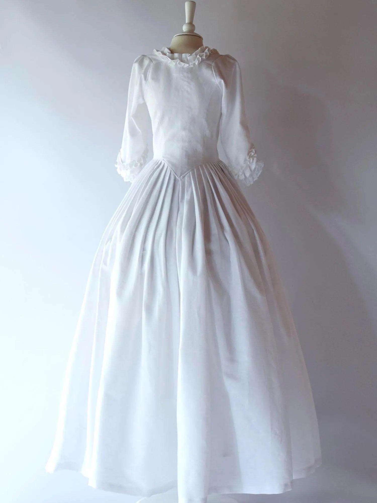 LOUISE, 18th-Century Dress in White Linen - Atelier Serraspina