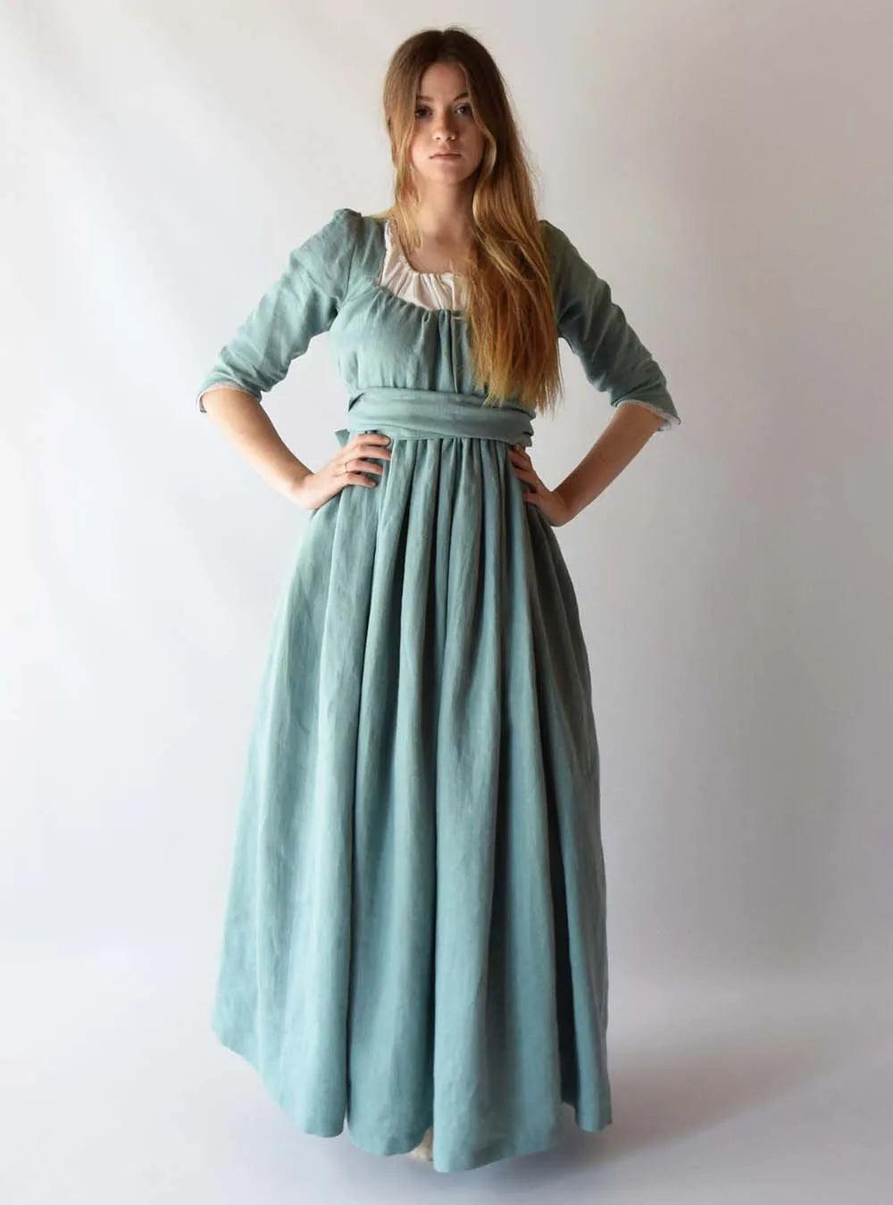 Regency Dress in Almond Green Linen - Atelier Serraspina