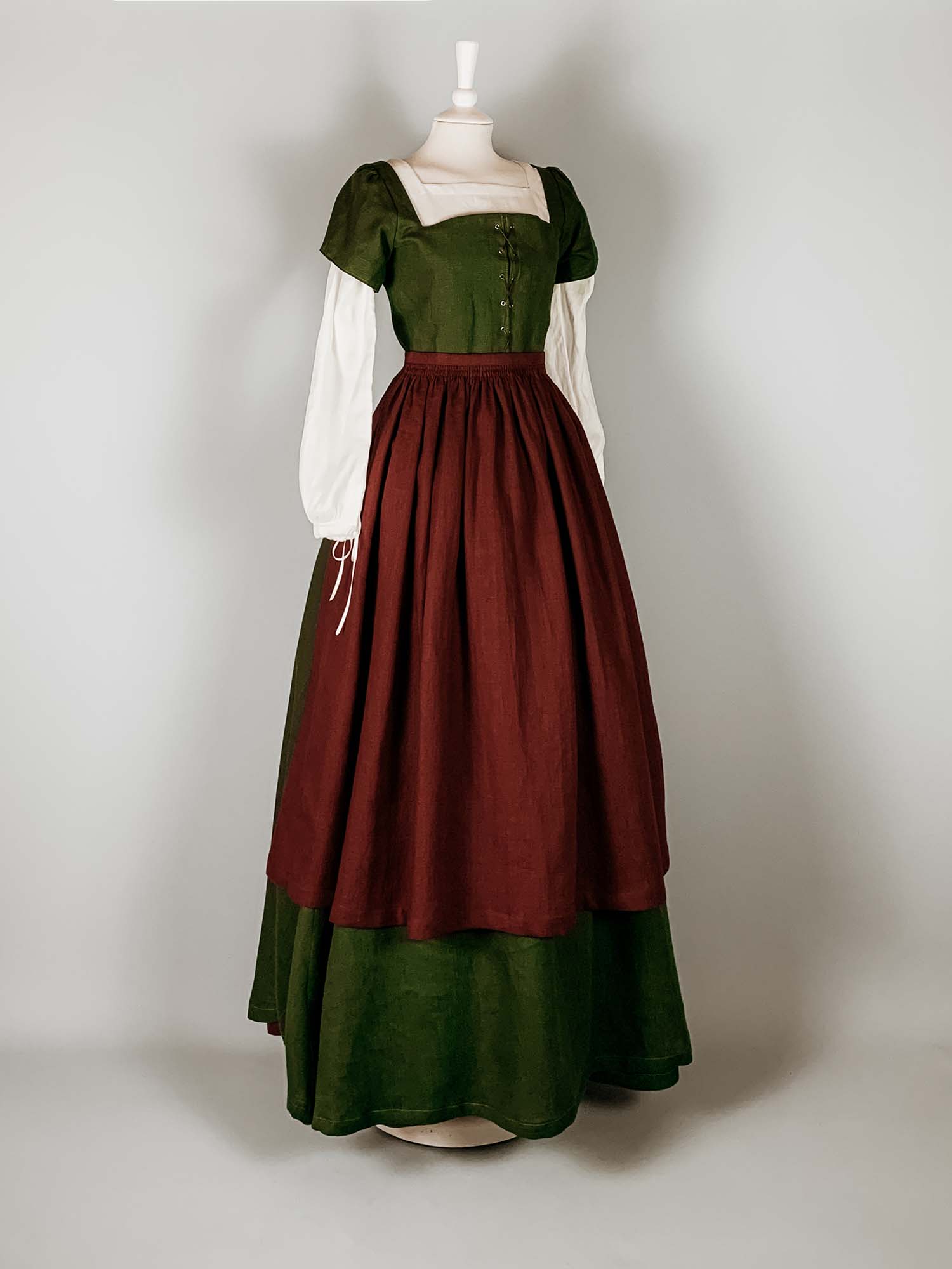Renaissance Costume DIANA in Moss Green &amp; Burgundy Linen - Atelier Serraspina