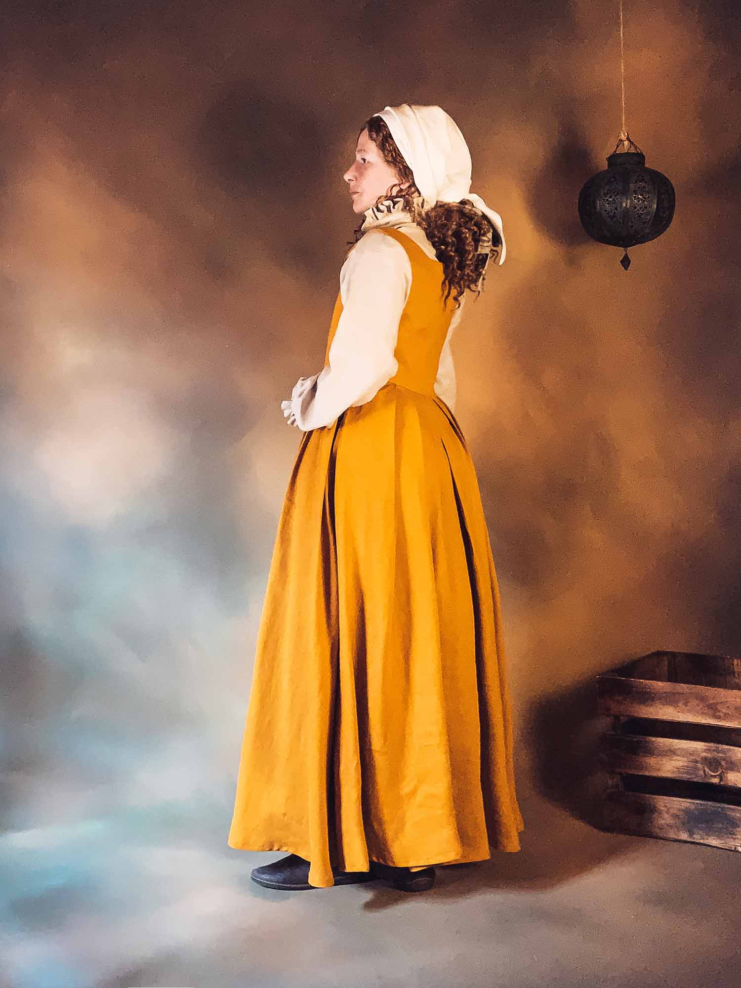 Renaissance Dress, Side-Lacing Sleeveless Kirtle in Mango Linen
