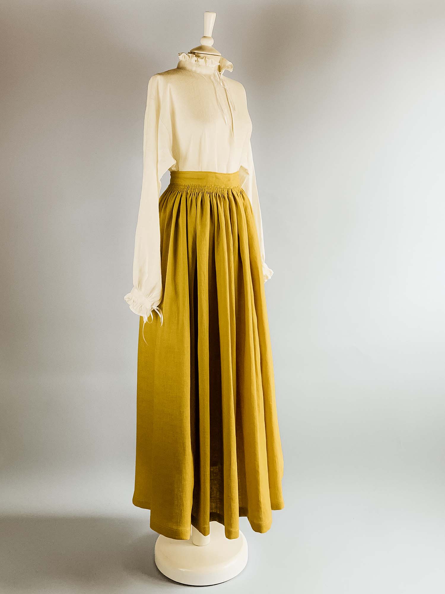 Renaissance Skirt in Mango Linen - Renaissance Costumes - Atelier Serraspina