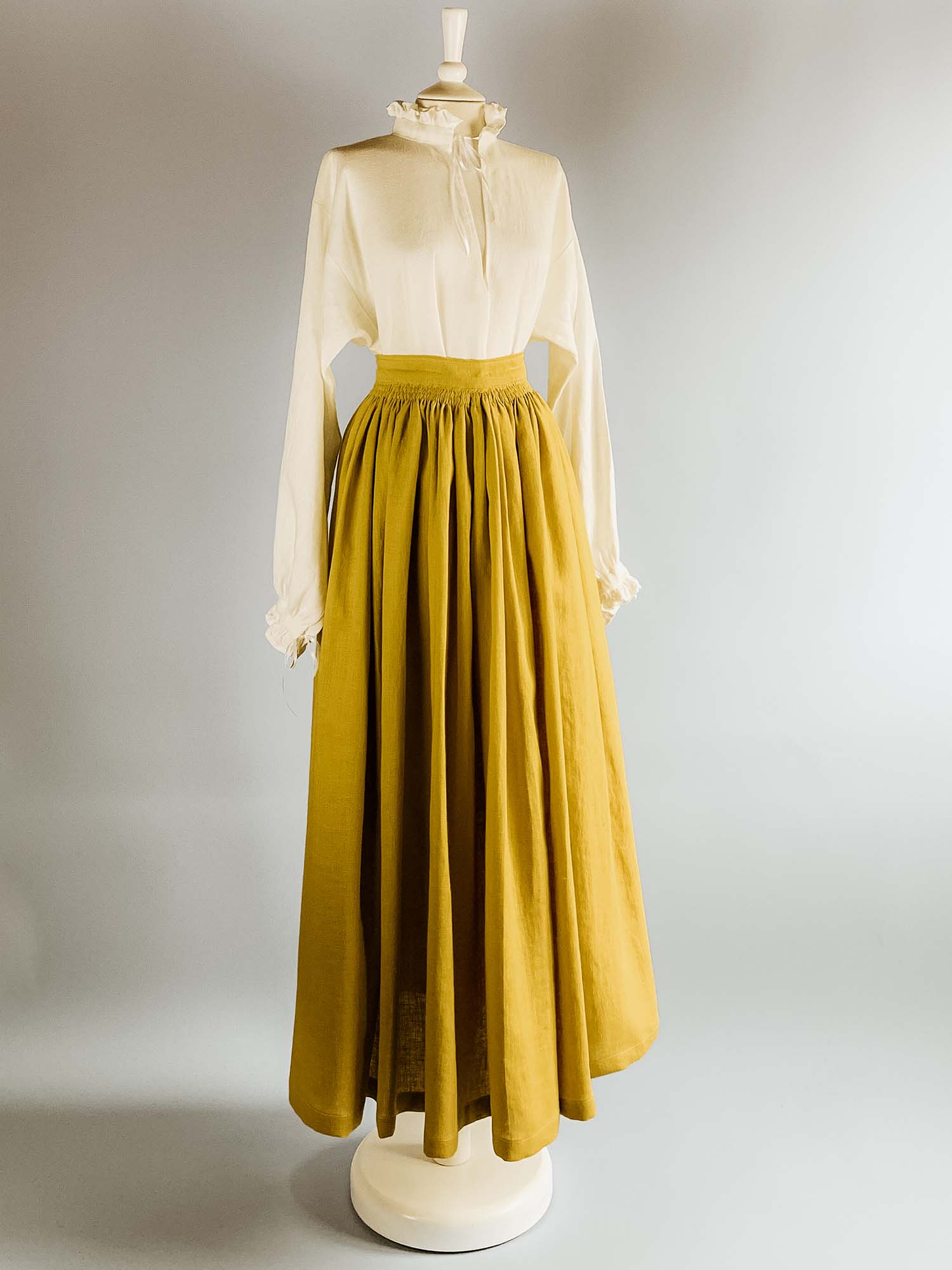 Renaissance Skirt in Mango Linen - Renaissance Costumes - Atelier Serraspina