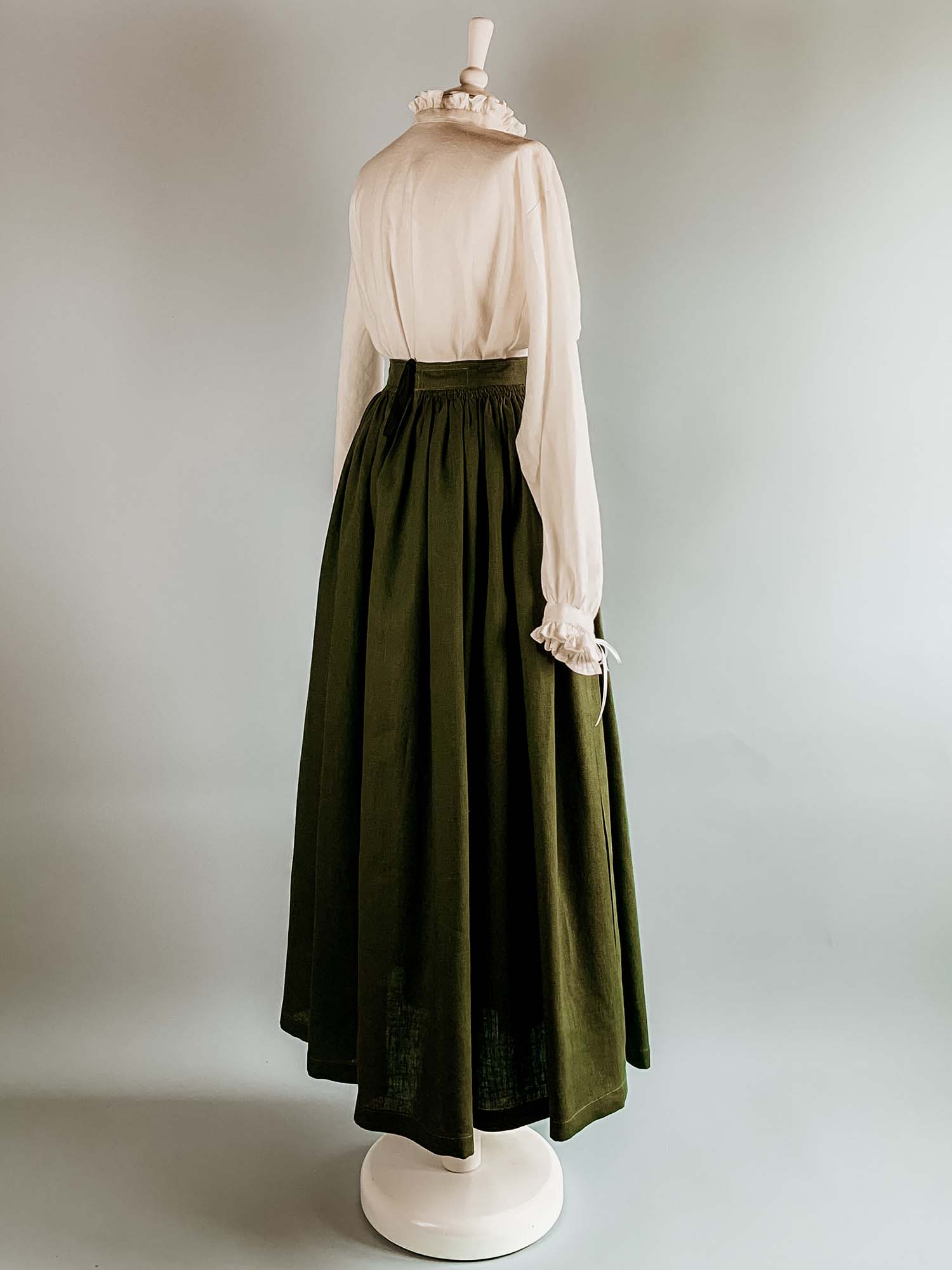 Renaissance Skirt in Moss Green Linen - Renaissance Costumes - Atelier Serraspina