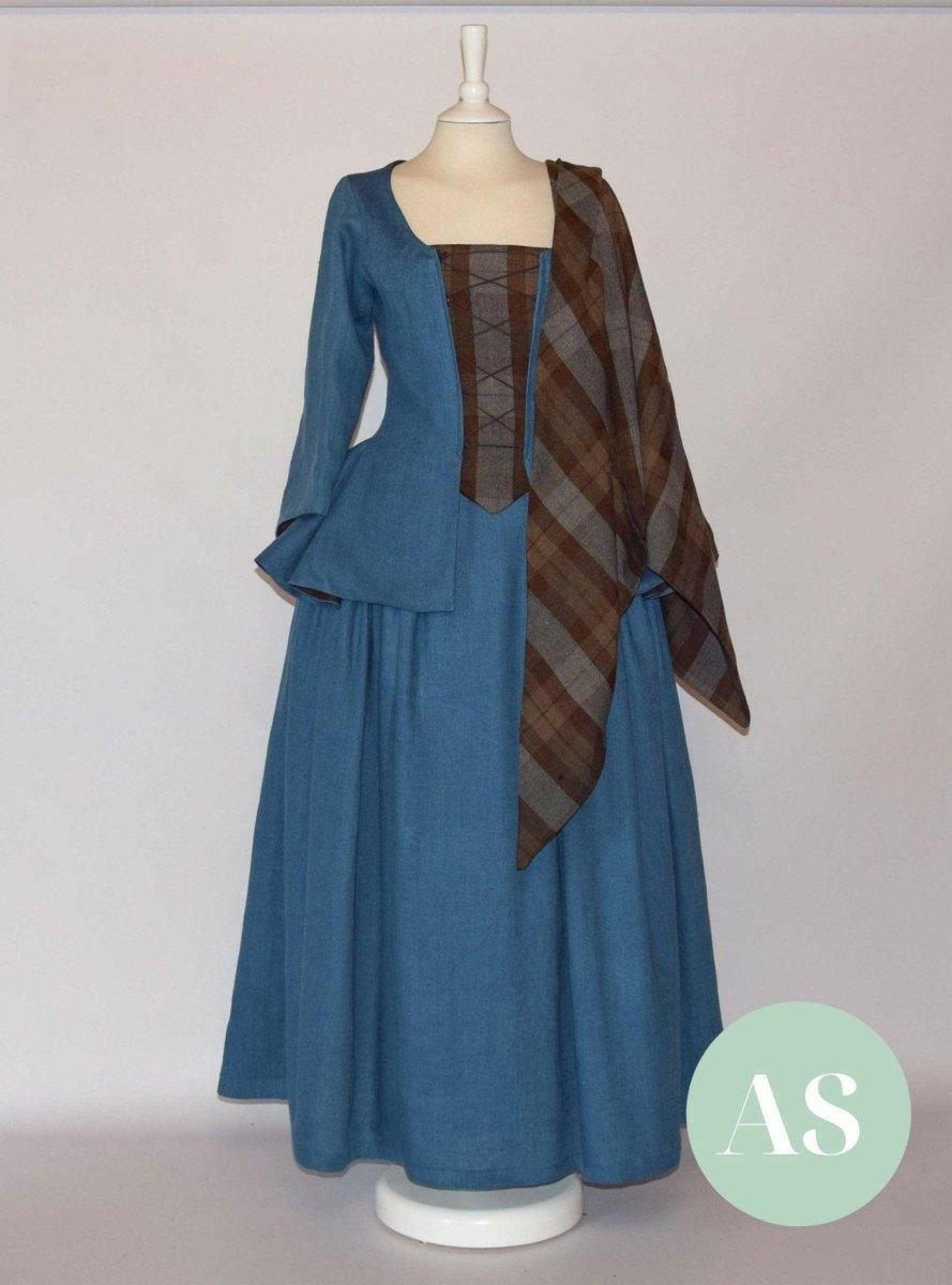 JANET, Colonial Costume in Steel Blue Linen & Outlander Tartan Shawl - Atelier Serraspina